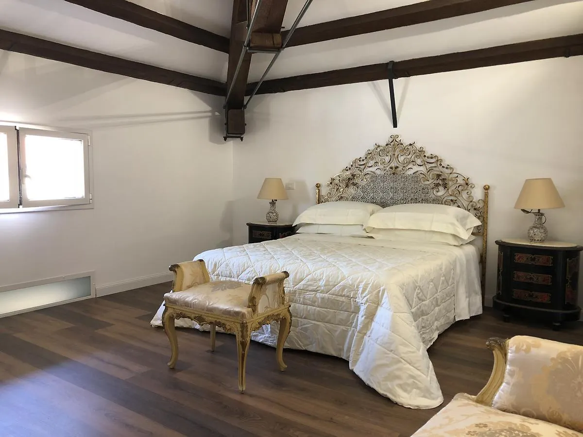 Liberty Luxury Rooms 팔레르모 0*,